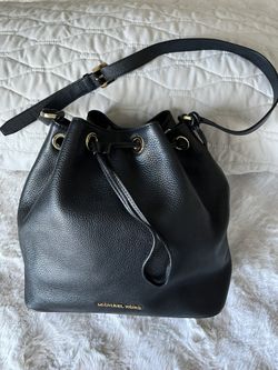 Michael Kors Jules black Large Drawstring Shoulder Bag with Gold