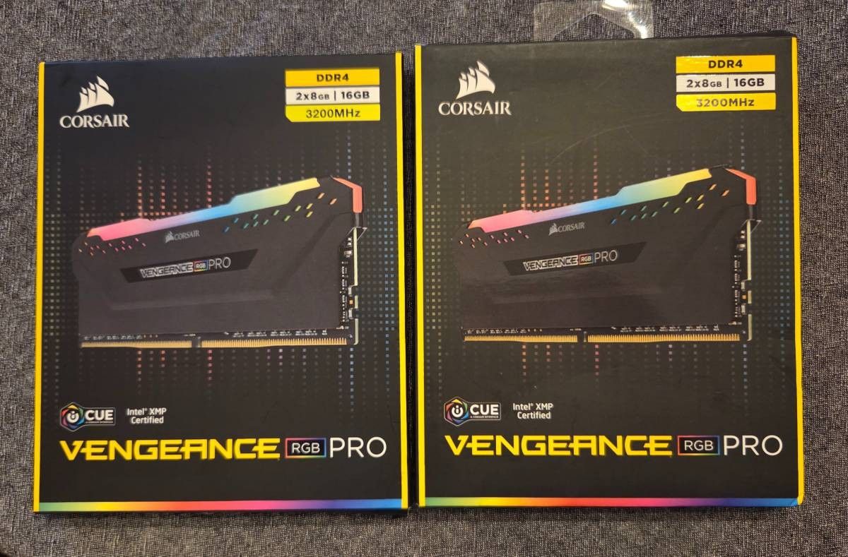 Corsair VENGEANCE® RGB PRO 32GB (4 x 8GB) DDR4 DRAM 3200MHz C16 Memory Kit