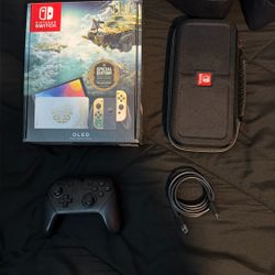 Nintendo Switch: The Legend of Zelda: Tears of the Kingdom: Special Edition (Pro Controller, Charger for Pro Controller, and carrying case for Switch)