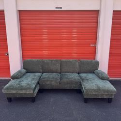 (Free Delivery) Green Velvet U-Shaped Sectional Sofa Couch with Double Chaise