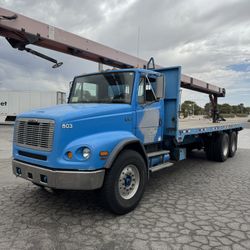 2003 Freightliner FL112 Conveyor