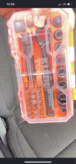 Klein Tools Bundle - 1/4" Pass-Through Socket Set & C-Style Copper Tubing Cutters