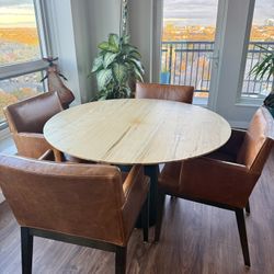 Room and Board Decker 48 in round table