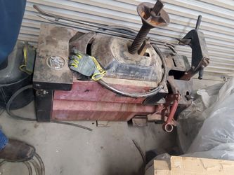 Tire Changer