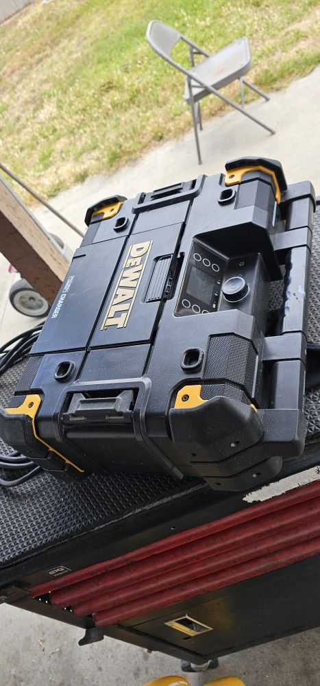 Dewalt TSTAK XR Max Flexvolt 20v 60v Stacked Stackable Connect Jobsite Bluetooth Radio