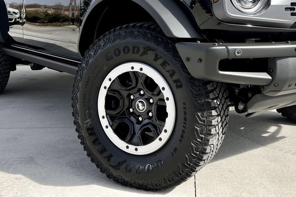 Goodyear Territory M/T 315/70R17 Tire