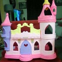 LITTLE PEOPLE BEAUTY AND THE BEAST CASTLE