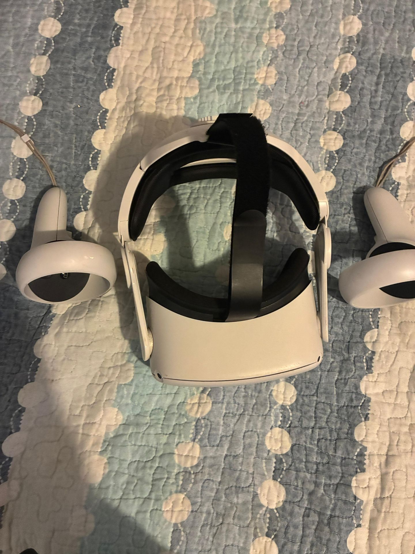 Ps4, Oculus Quest 2, And 32” Westinghouse Roku Tv