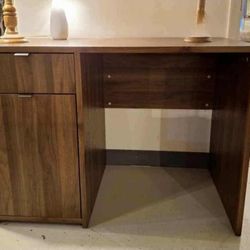 Reduced ---New Study Desk Very Sturdy 