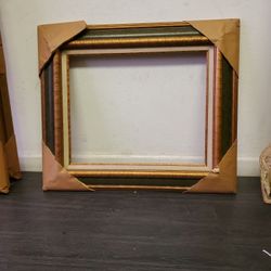 Wood Picture Frame 28-1/4"W x 24-1/2"H for pictures 20"W×16"H
