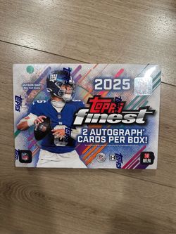 2025 Topps Finest Football Hobby Box