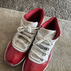 Jordan 11 Cherry 