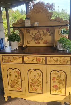 Painted cabinet hutch