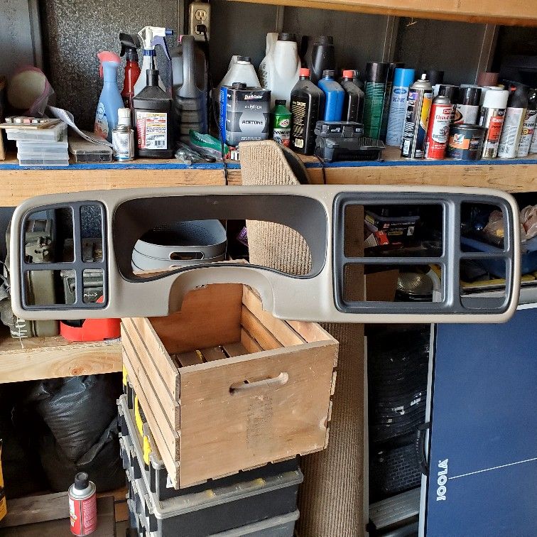 2003 CHEVY SUBURBAN/TAHOE PARTS,REACH OUT FOR PRICES