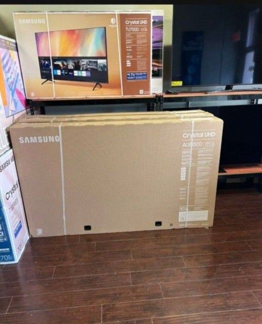 85" CRYSTAL 4K SAMSUNG SMART TV CLEARANCE!!!