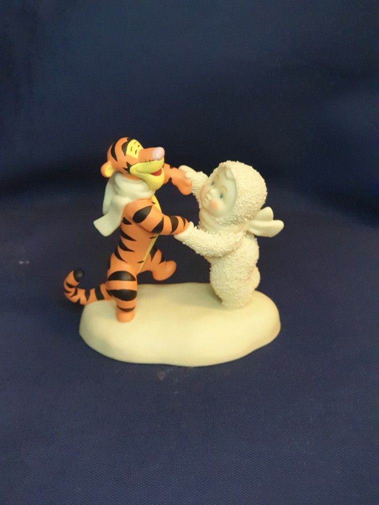 Snowbabies "Dancing With Tigger" Department 56 Figurine