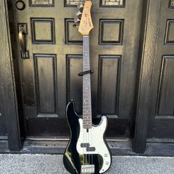 Crate Electra  Bass Guitar And Soft Case 
