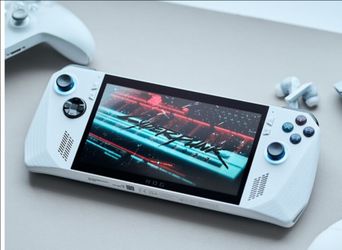 Rog Ally  Z1 Extreme Perfect condition