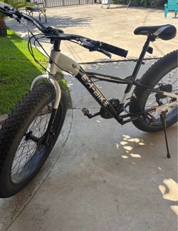 26” All-Terrain Fat Tire Mountain / Snow Bike – Great Condition! (willing to trade for e-bike)