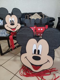 Mickey Piñata And Goodie Bags