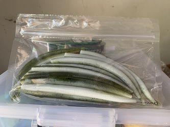 Yum Dinger 5” Baby Bass Senko Style Soft Plastic Stick Bait Fishing Lures  Qty 25 for Sale in Shenandoah, TX - OfferUp