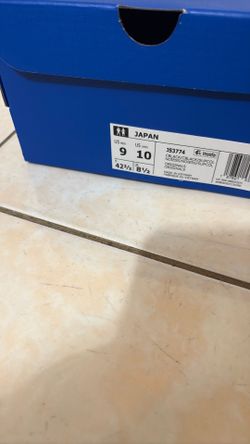 Tenis Adidas  de hombre nuevo
