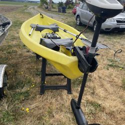 NuCanoe fishing canoe / kayak w/ electric motor and battery