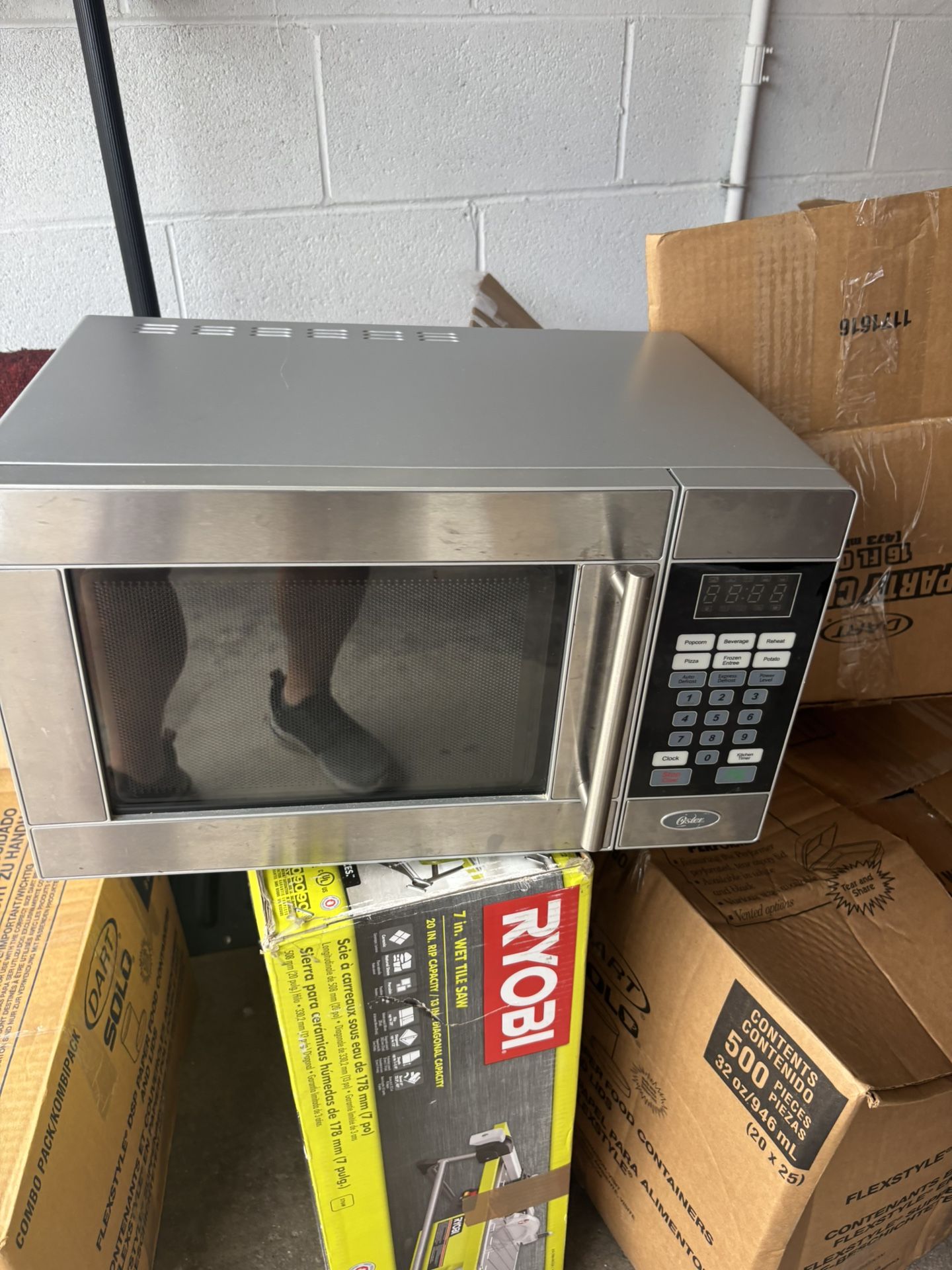 Oster Microwave