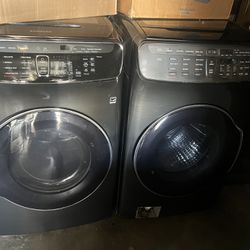 Samsung 5.0 and 9.0 front load washer and dryer double washer and double electric dryer 220 volts with three months warranty free delivery in the Oakl