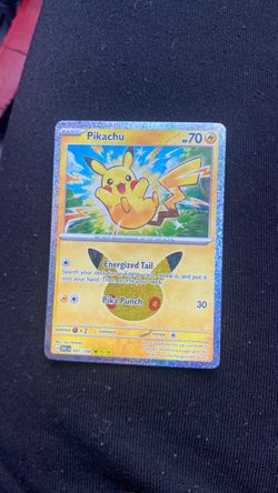 Pikachu Holo Pokémon Card 037/128