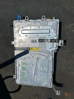 TESLA MODEL S 2016 48 AMP ONBOARD INVERTER