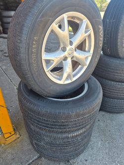 Set de rines con llanta para Nissan rouge