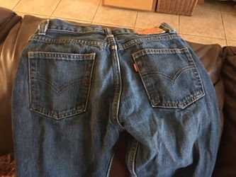 16R Levi's