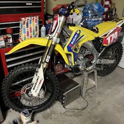 Suzuki RMZ 450 