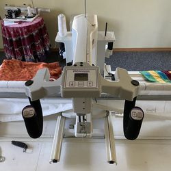 Hq Sixteen Long Arm Quilter