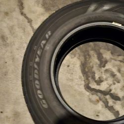 Good Year 235 65 R 16 USED GOOD CONDITION