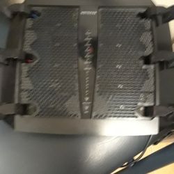 Netgear Wi-Fi Router Nighthawk X6 AC 3200 Model R8000 (Sells For 150-200$)