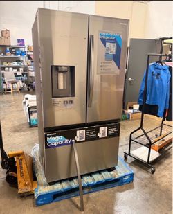 Samsung 31 cu. ft. French Door Refrigerator *See Details*
