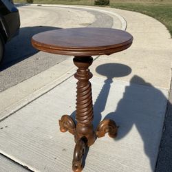 Vintage Swirl Table