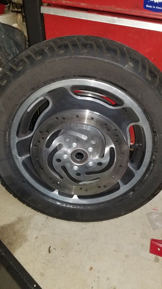 Harley davidson 06 Street glide Front wheel