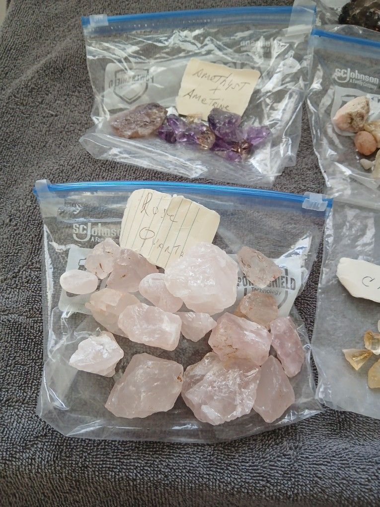 Assorted Raw Uncut Stones, Rose Quartz, Amythist, for Sale in West Palm