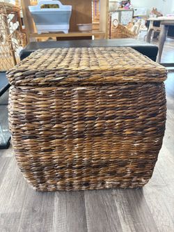 Wicker storage basket