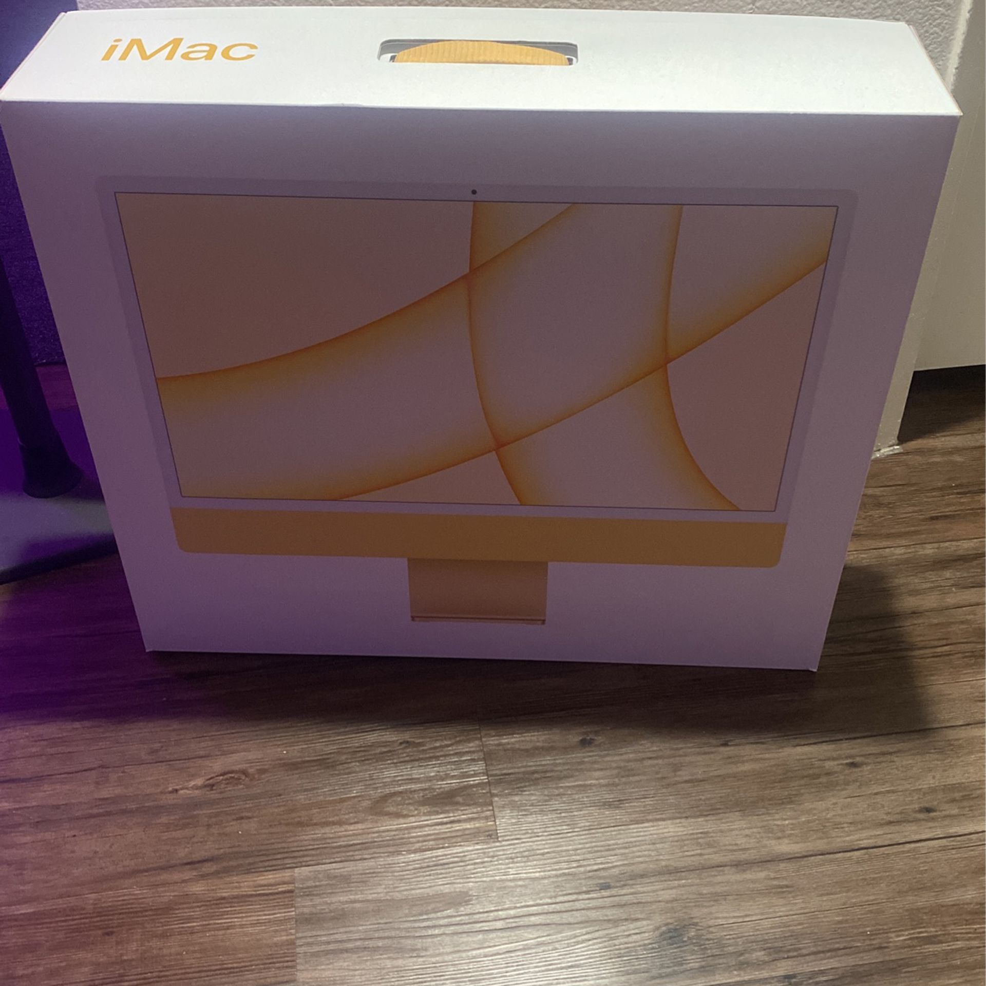 Apple I Mac Box 
