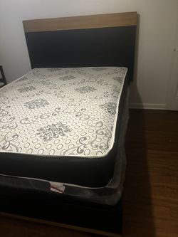 Queen Size Bedroom Set