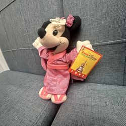 Rare VTG Disney Mickey's World Tour Minnie Mouse Japanese Plush Figure...