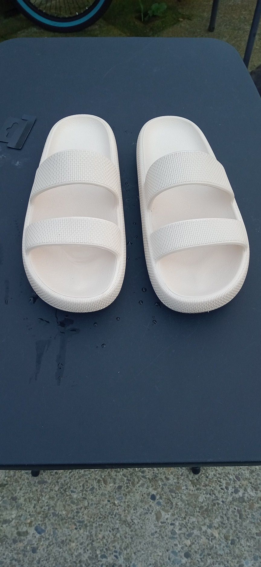 Victoria Secret Slide Size L
