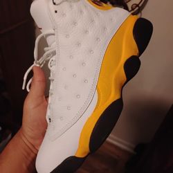 AJ 13 SIZE 10