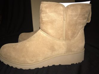 UGG BOOTS