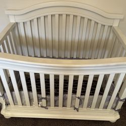 Baby Crib 