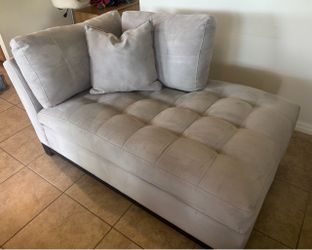 Grey Tufted Chaise Lounge with Pillow